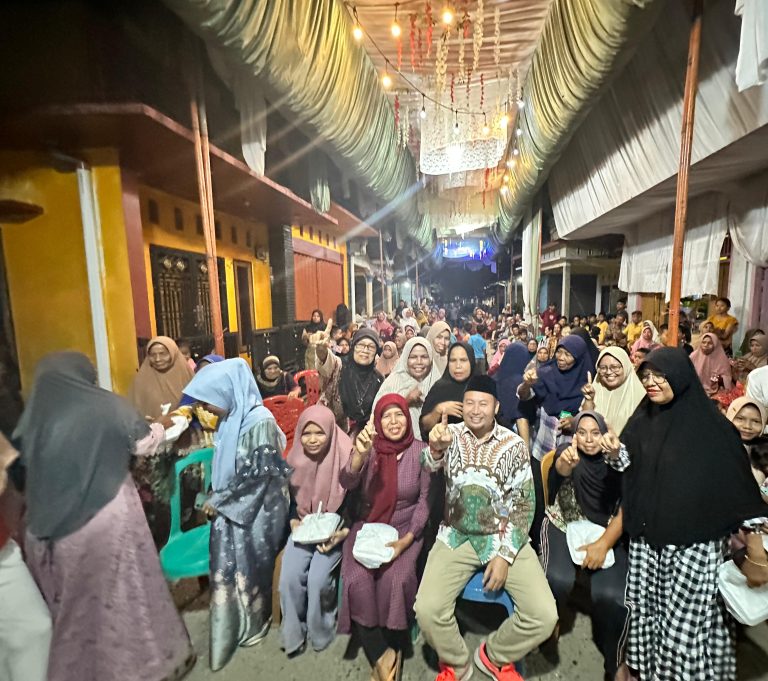 Rahmat Saleh Disambut Bak Marapulai di Kapelgam Pesisir Selatan